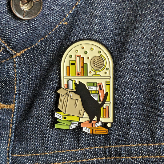 Peepin' Cat Enamel pin